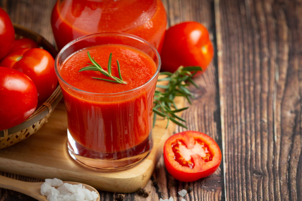 sok pomidorowy, świeży sok pomidorowy, ekologiczny sok pomidorowy, naturalny sok pomidorowy, zdrowy sok pomidorowy